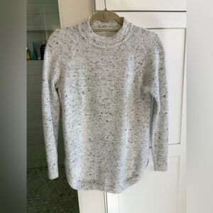 Loft long cozy sweater - white with black/gray speckles